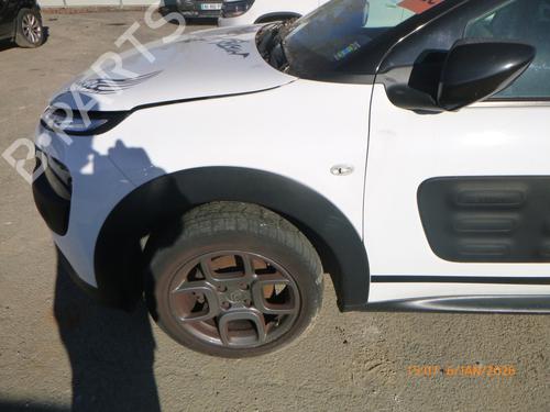 Forskærm venstre CITROËN C4 CACTUS 1.6 HDi 90 (92 hp) 31359424