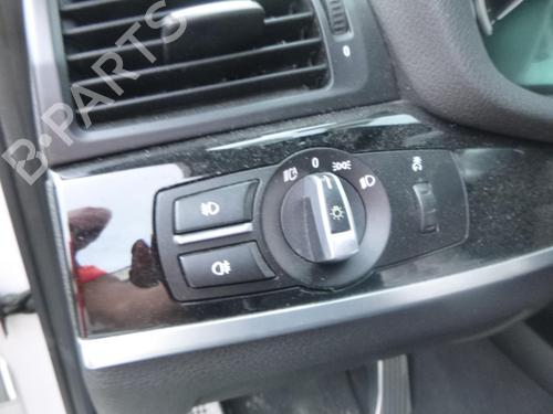 Comutador luzes BMW X4 (F26) xDrive 20 d (190 hp) 30813993