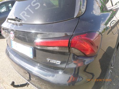 Used Right taillight FIAT TIPO Hatchback (356_, 357_) 1.4 (356HXF1B) (120 hp) 29868061