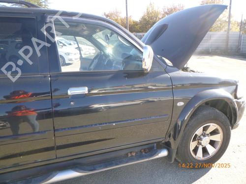 right-front-door-mitsubishi-pajero-sport-i-k7_-k9_-1996-30773777 main image