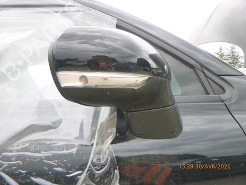 right-mirror-fiat-500x-334_-2014-35785916 main image