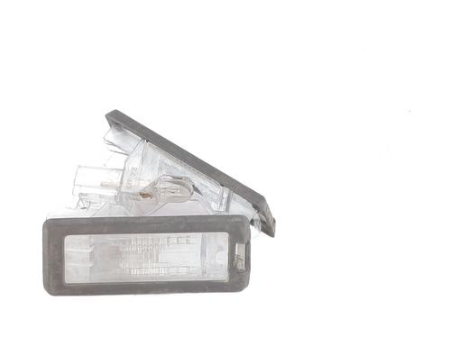 licence-plate-light-renault-modus-grand-modus-fjp0_-2004-26171418 main image