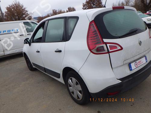 RENAULT SCÉNIC III (JZ0/1_)  1.5 dCi  2477198