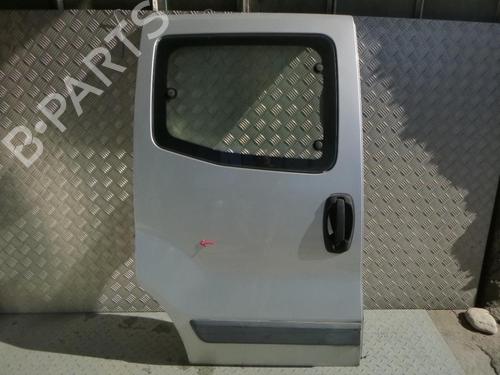 Høyre side skyvedør FIAT QUBO (225_) 1.3 D Multijet (225CXB1A, 225AXB1A, 225CXB11, 225AXB11,... (75 hp) 24242690