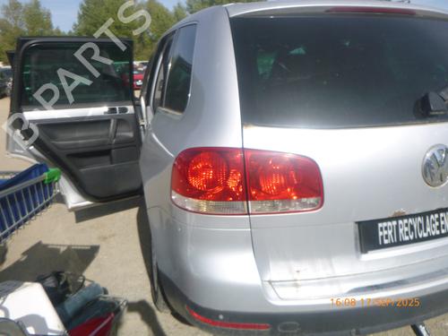 Used Left taillight VW TOUAREG (7LA, 7L6, 7L7) 5.0 V10 TDI (313 hp) 29242081