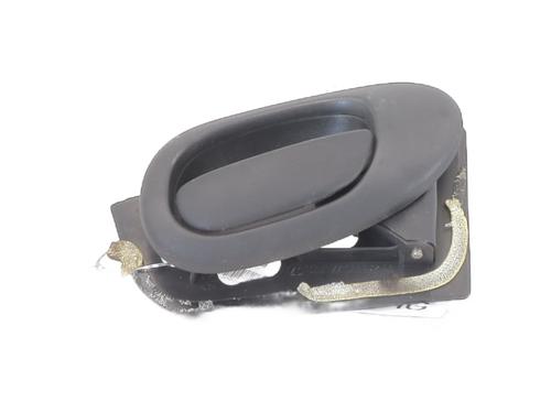 Used Front right interior door handle Front right interior door handle PEUGEOT 206 Hatchback (2A/C) 1.4 i (75 hp) 26966706 26966706