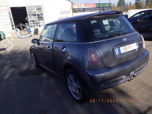 Used Parts MINI MINI (R50, R53)  Cooper S  2584616