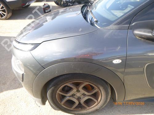 Używane Błotnik przedni lewy CITROËN C4 CACTUS 1.2 THP 110 (110 hp) 32371342
