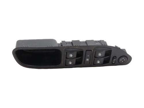 Used Left front window switch Left front window switch FIAT TIPO Hatchback (356_, 357_) 1.4 (356HXF1B) (120 hp) 31629786 31629786