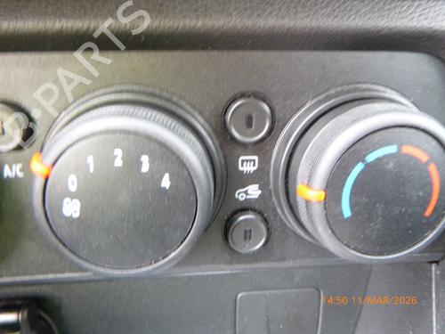climate-control-dacia-sandero-iii-2021-33025689 main image