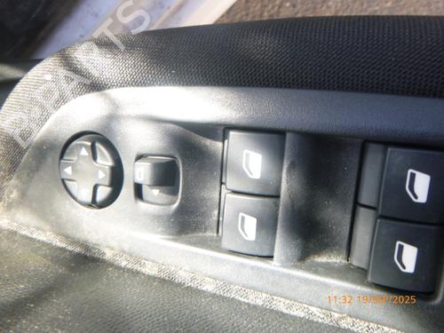 Left mirror PEUGEOT 208 II (UB_, UP_, UW_, UJ_) 1.2 PureTech 100 | BP29054837C26 