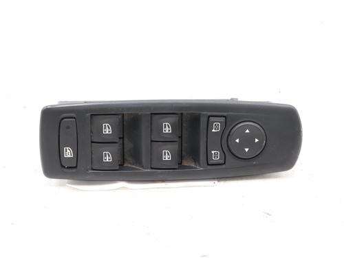 Used Left front window switch RENAULT MEGANE III Hatchback (BZ0/1_, B3_) 1.5 dCi (BZ09, BZ0D, BZ1W, BZ29, BZ14) (110 hp) 30681314