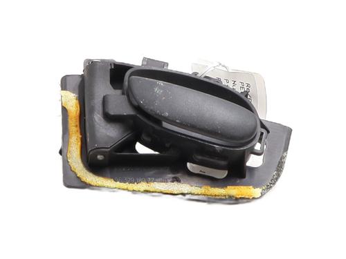 Poignée intérieure avant gauche PEUGEOT 206 Hatchback (2A/C) 1.4 HDi eco 70 (68 hp) 30856562