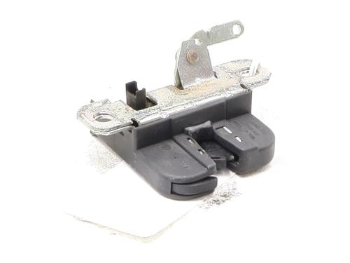 Used Tailgate lock VW POLO IV (9N_, 9A_) 1.4 TDI (70 hp) 31578980