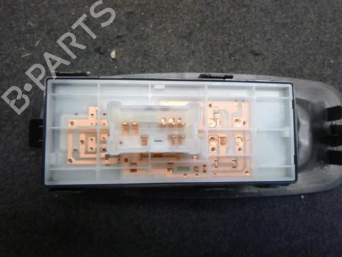Used Right front window switch RENAULT KADJAR (HA_, HL_) 1.2 TCe 130 (HLMR) (130 hp) 24242417