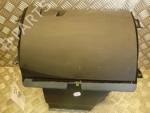 Hanskerom RENAULT MEGANE IV Hatchback (B9A/M/N_) 1.5 dCi 110 (B9A3) (110 hp) 24242876