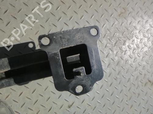 Used Front bumper reinforcement Front bumper reinforcement 24241195 24241195