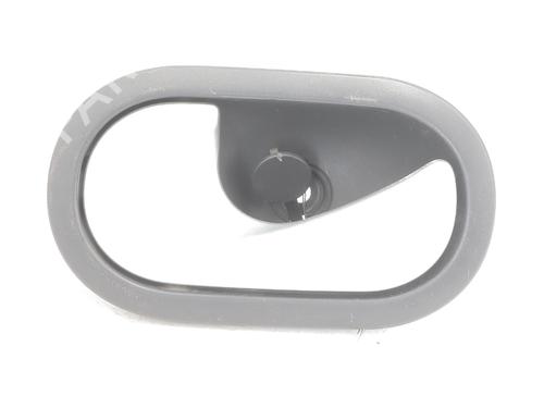 Used Front left interior door handle RENAULT SCÉNIC II (JM0/1_) 1.5 dCi (JM1E, JM16) (106 hp) 26455740