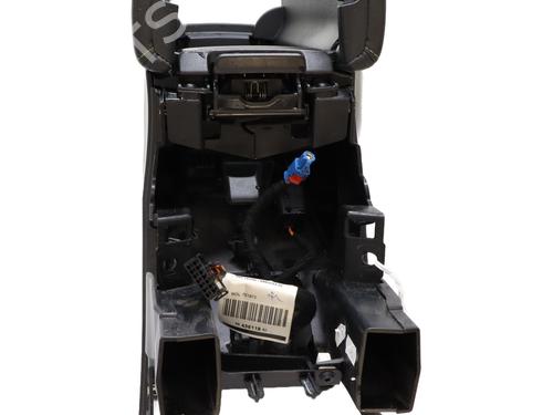 Used Armrest / Center console Armrest / Center console PEUGEOT 308 III (FB_, FH_, FP_, F3_, FM_) BlueHDi 130 (FBYHZL, FBYHZT) (131 hp) 33125935 33125935