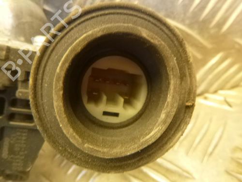 Used Front right window mechanism Front right window mechanism SUZUKI SWIFT III (MZ, EZ) 1.3 (RS413, ZC11S) (92 hp) 24242732 24242732