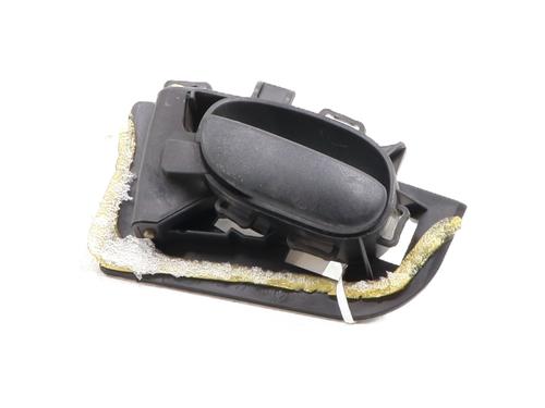 Venstre bak invendig håndtak PEUGEOT 206 Hatchback (2A/C) 1.4 HDi eco 70 (68 hp) 30577438