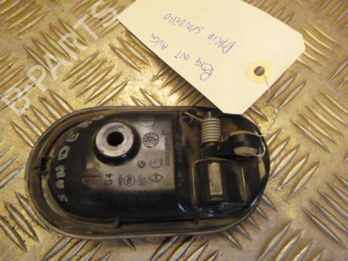 Used Front left interior door handle DACIA SANDERO 1.5 dCi (86 hp) 24243074
