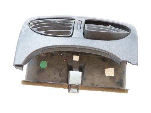 Used Air vent PEUGEOT 206 Hatchback (2A/C) 1.4 HDi eco 70 (68 hp) 30600698