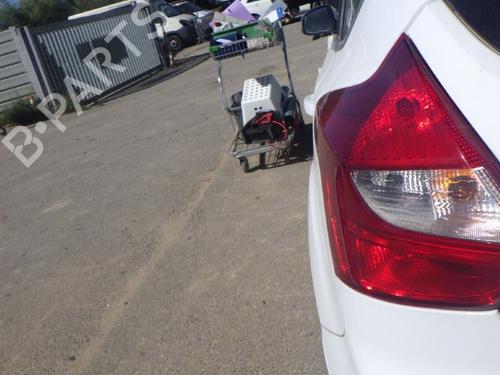 Left taillight FORD FOCUS III 1.6 TDCi | BP26387917C34
