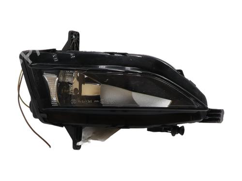left-front-fog-light-vw-golf-vii-5g1-bq1-be1-be2-2012-2013-2014-2015-2016-2017-2018-2019-2020-2021-32190690 main image