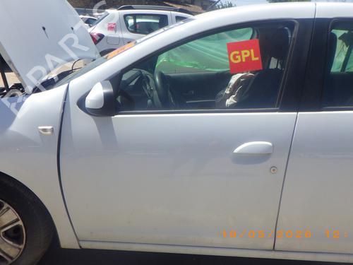 Porta frente esquerda Porta frente esquerda DACIA SANDERO II 1.0 TCe 100 (B8ML) (101 hp) 35957004 35957004