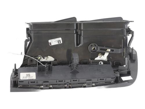 Air vent PEUGEOT 5008 (0U_, 0E_) 2.0 HDi 150 / BlueHDi 150 | BP26576217I21 