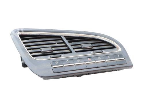 Used Air vent PEUGEOT 5008 (0U_, 0E_) 1.6 HDi (110 hp) 30600693