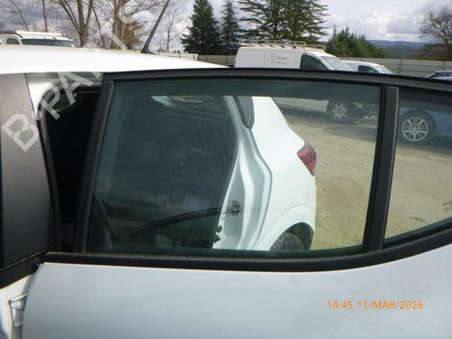 rear-left-door-window-dacia-sandero-iii-2021-33025686 main image