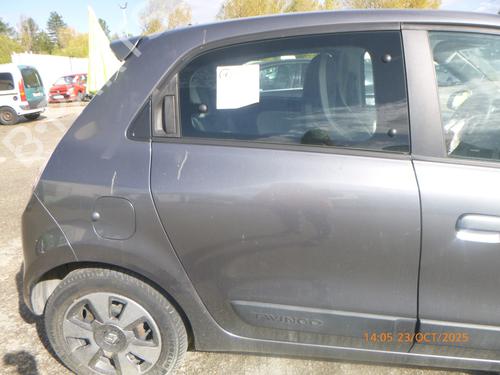 Used Right rear door RENAULT TWINGO III (BCM_, BCA_) 1.0 SCe 70 (BCMB) (69 hp) 29940791