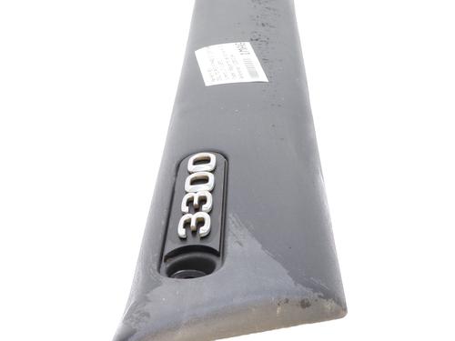 Used Door moulding trim Door moulding trim OPEL MOVANO A Van (X70) 2.5 CDTI (FD) (101 hp) 33207702 33207702