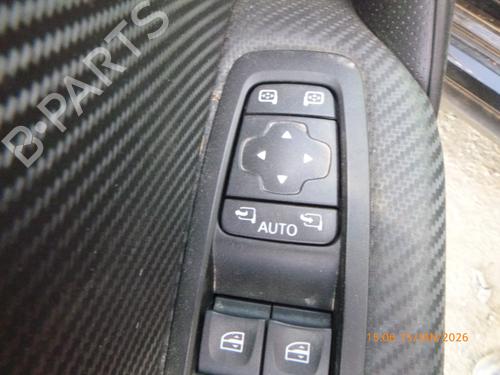 left-mirror-renault-megane-iv-hatchback-b9amn_-2015-31706972 main image