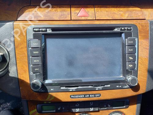 Used Radio VW PASSAT B6 Variant (3C5) 2.0 TDI 16V (140 hp) 27925939