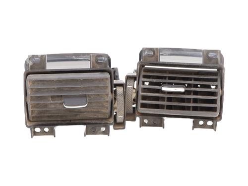 Used Air vent FORD TRANSIT Platform/Chassis (FM_ _, FN_ _, FF_ _) 2.2 TDCi RWD (100 hp) 31974268