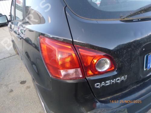 Venstre baglygte NISSAN QASHQAI I (J10, NJ10) 1.5 dCi (106 hp) 30752753