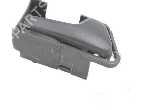 Used Front right interior door handle Front right interior door handle VW GOLF III (1H1) 1.9 TDI (90 hp) 27590476 27590476
