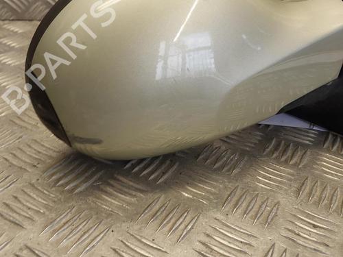 Used Right mirror Right mirror 24240687 24240687