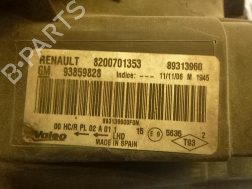 Right headlight RENAULT TRAFIC II Van (FL) 2.5 dCi 145 (FL0J) | BP24240768C29 