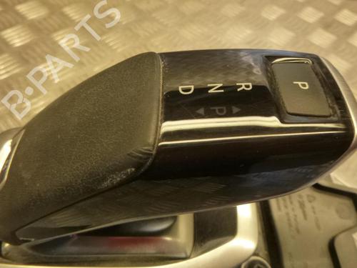 Used Gear lever Gear lever PEUGEOT 2008 II (UD_, US_, UY_, UJ_, UR_, UC_) 1.2 PureTech 130 (USHNS, URHNS) (130 hp) 24242835 24242835