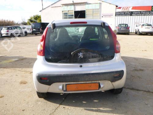 Right taillight PEUGEOT 107 (PM_, PN_) 1.0 | BP24241606C35 