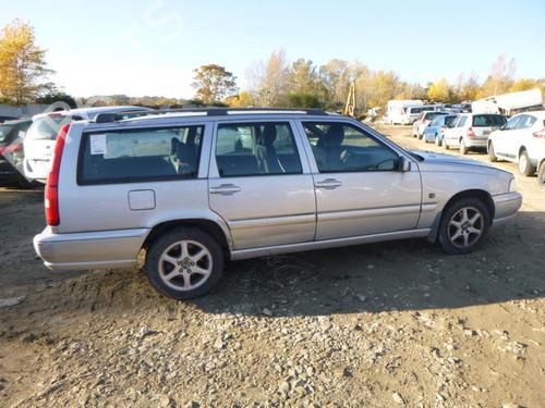 Used Parts VOLVO V70 I (875, 876) 2.4 2363509