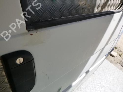 Used Right front door VW TRANSPORTER T4 Van (70A, 70H, 7DA, 7DH) 2.5 TDI (102 hp) 24240608