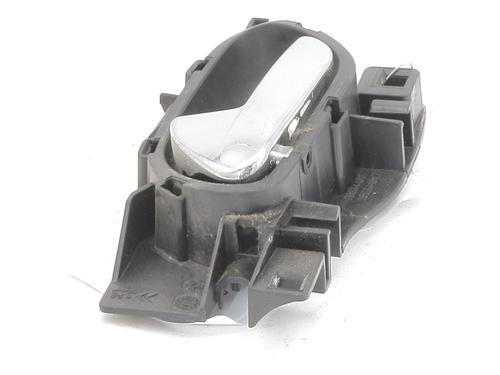 Used Front left interior door handle PEUGEOT 5008 (0U_, 0E_) 2.0 HDi 150 / BlueHDi 150 (150 hp) 26583167