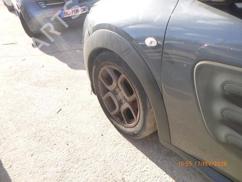 Front left wheel arch trim CITROËN C4 CACTUS 1.2 THP 110 | BP32373829C134