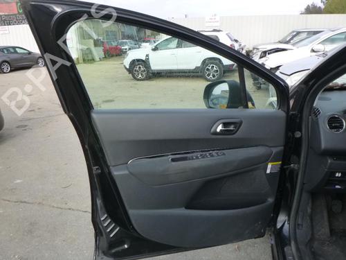 Left front door PEUGEOT 5008 (0U_, 0E_) 1.6 HDi | BP32145595C2