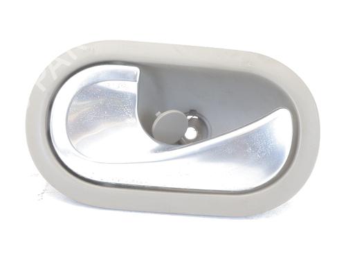 Used Front left interior door handle RENAULT CLIO III (BR0/1, CR0/1) 1.5 dCi (BR17, CR17) (86 hp) 26713173
